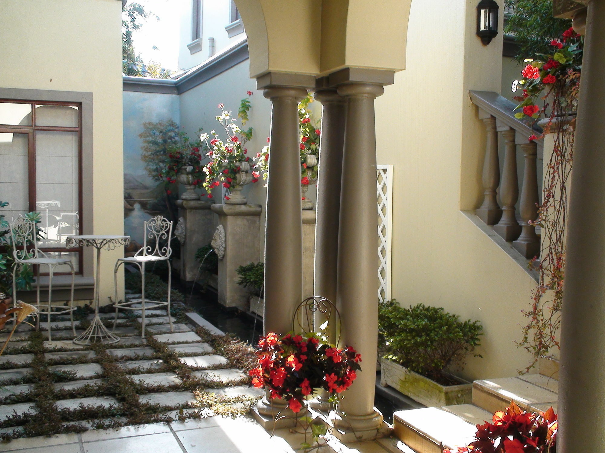 Villa Lugano Guesthouse Йоганнесбурґ Екстер'єр фото