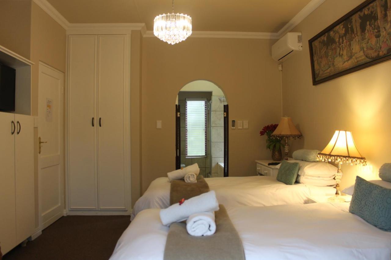 Villa Lugano Guesthouse Йоганнесбурґ Екстер'єр фото
