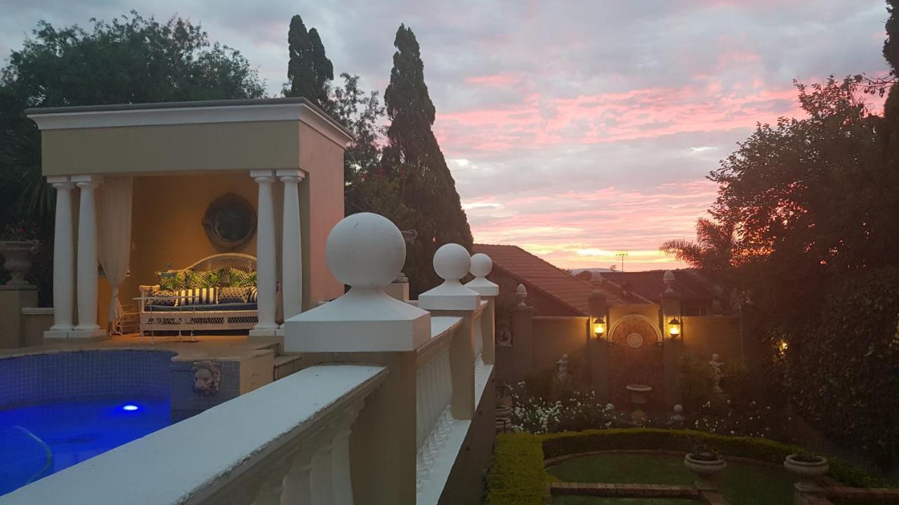 Villa Lugano Guesthouse Йоганнесбурґ Екстер'єр фото